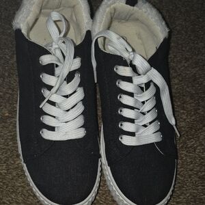 Black Sneakers with White Laces